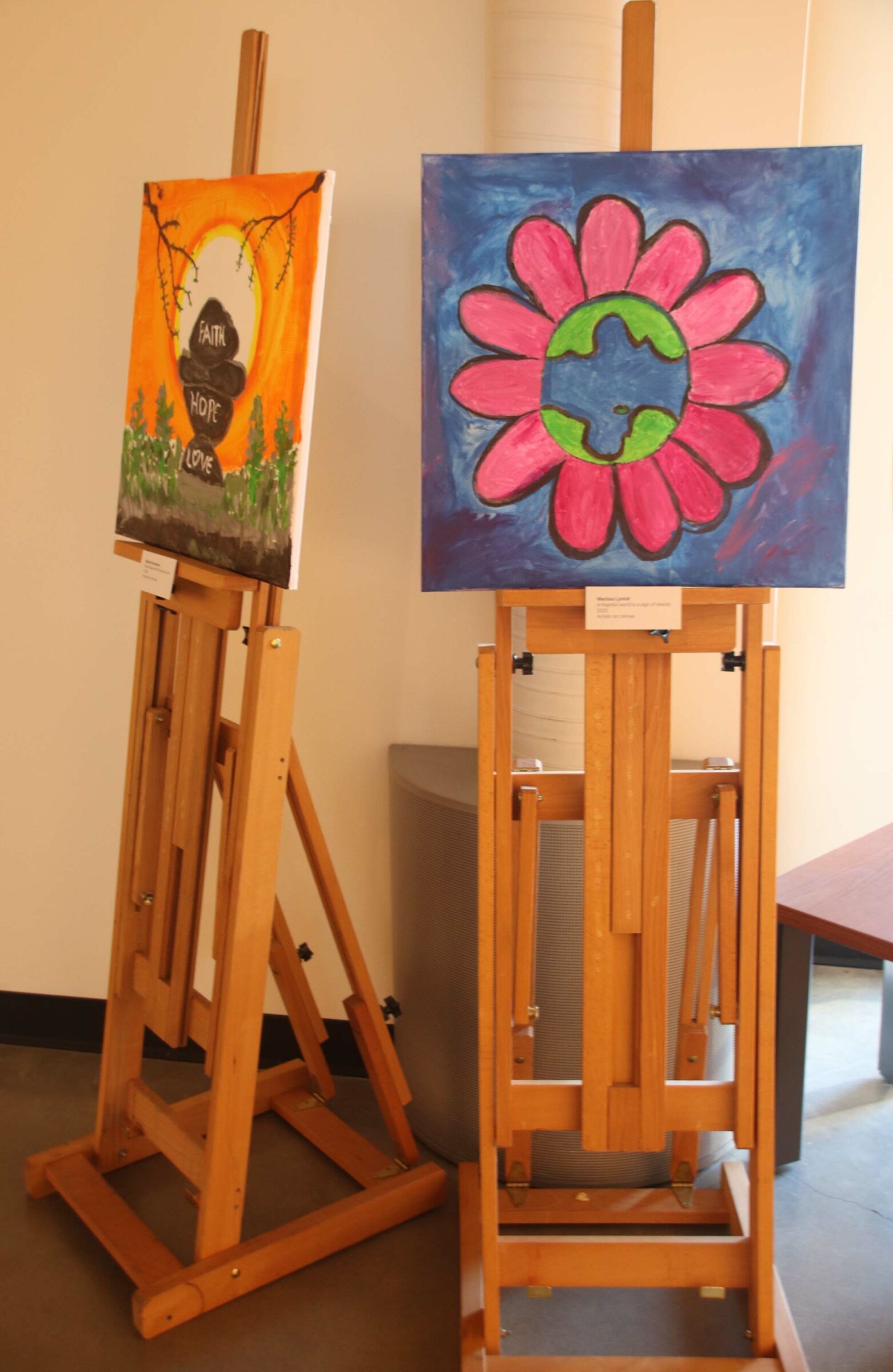 Choosing Hope Sm Two Easel