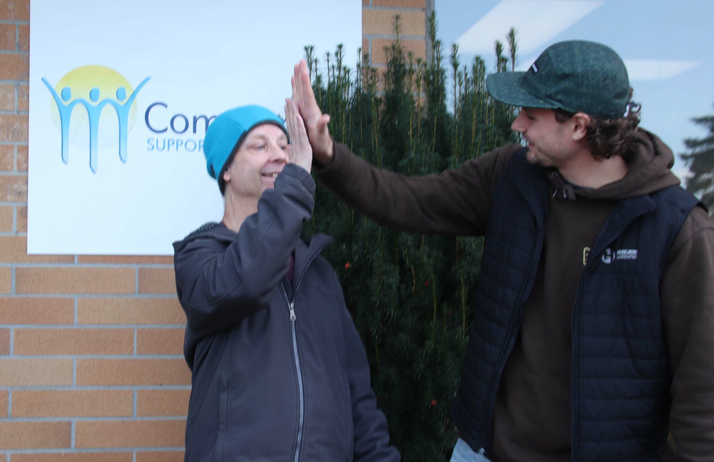 Darin And Sasha High Five