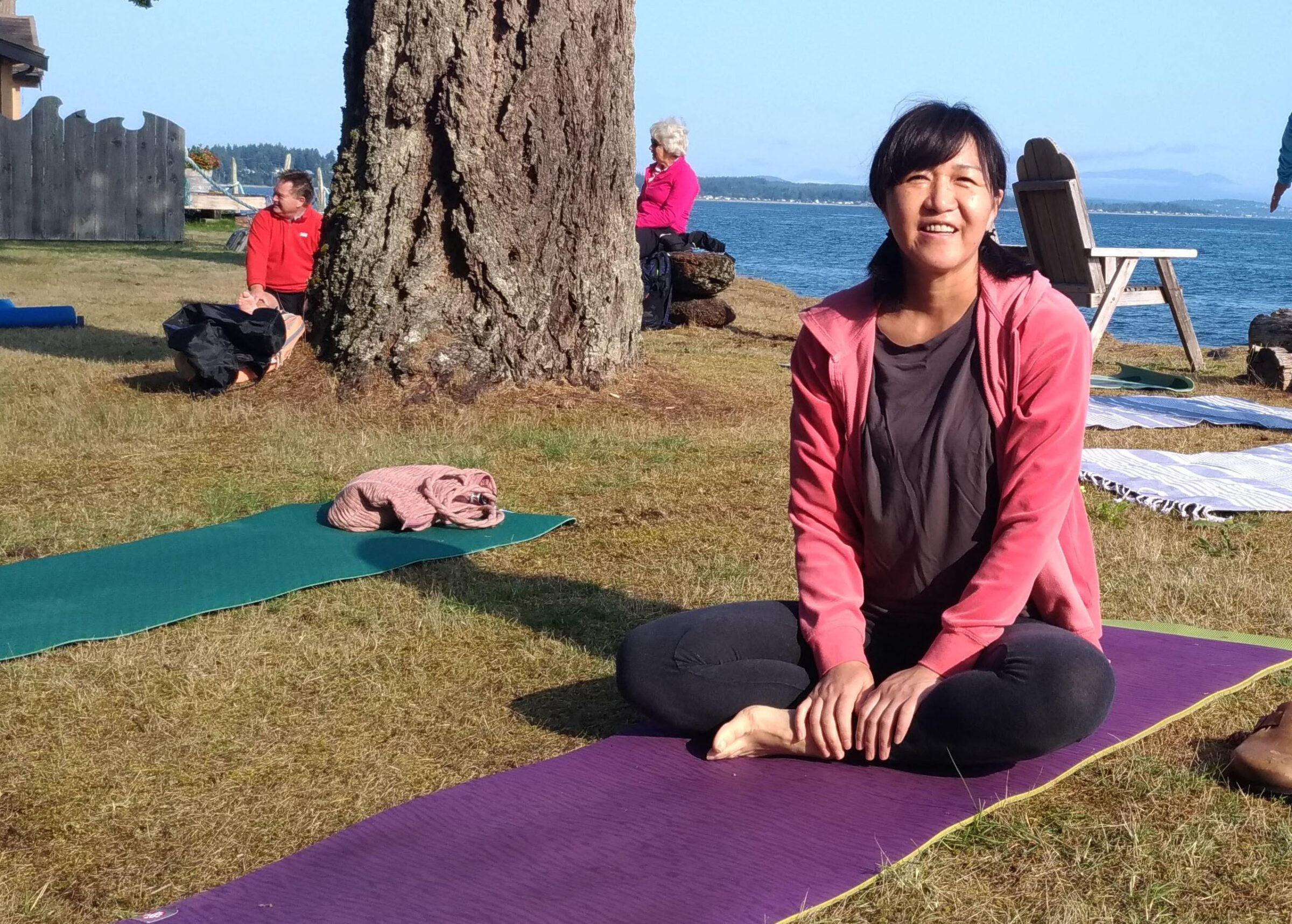 Web Saori Doing Yoga
